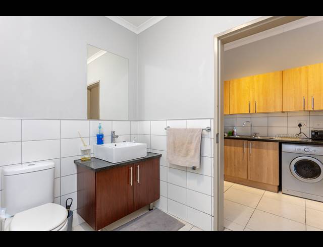 2 BEDROOM APARTMENT FOR SALE IN WOODSTOCK